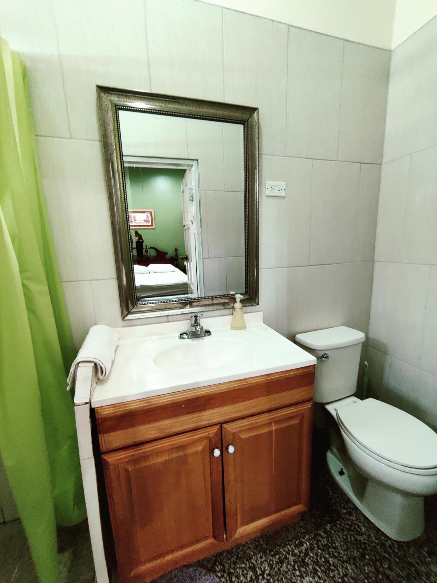 Woodbrook On The Avenue Bed & Breakfast Port of Spain Bagian luar foto