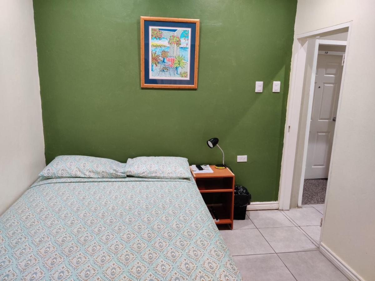Woodbrook On The Avenue Bed & Breakfast Port of Spain Bagian luar foto
