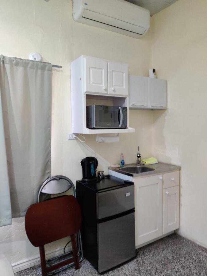 Woodbrook On The Avenue Bed & Breakfast Port of Spain Bagian luar foto
